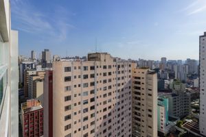 Image 4 - 888236
