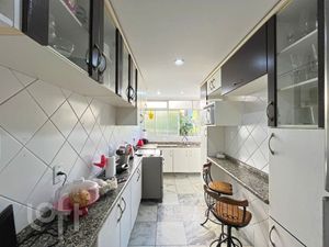 Image 12 - 888242