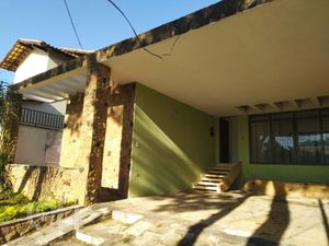Image 15 - 888245