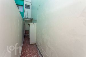 Image 16 - 888256