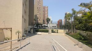 Image 42 - 888257
