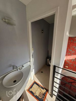 Image 7 - 888258