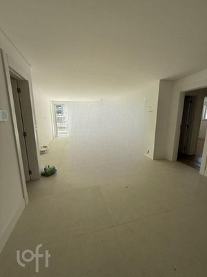 Image 14 - 888259