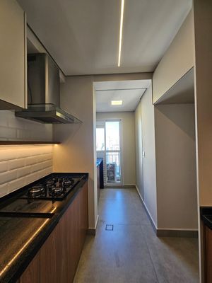 Image 14 - 888261