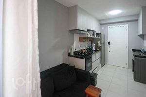 Image 3 - 888263