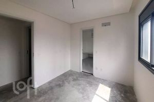 Image 21 - 888268