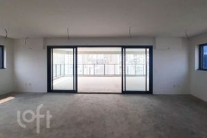 Image 4 - 888268