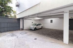 Image 15 - 888270