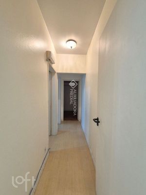 Image 17 - 888272