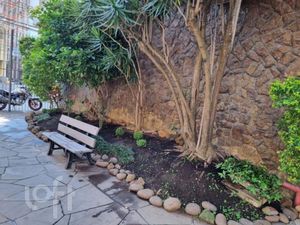 Image 16 - 888272