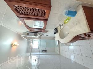 Image 10 - 888272
