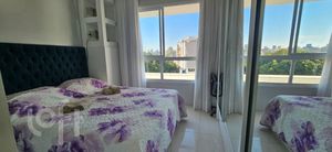 Image 9 - 888275