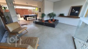 Image 31 - 888275