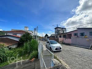 Image 15 - 888277