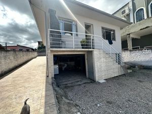 Image 9 - 888277
