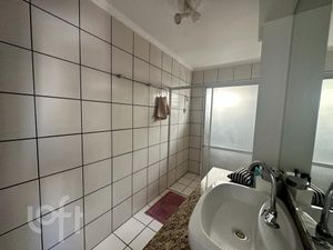 Image 8 - 888277