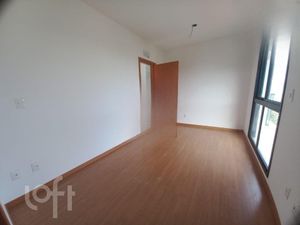Image 8 - 888280