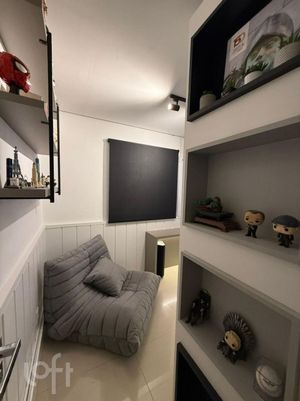 Image 12 - 888288