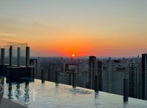 Image 17 - 888290