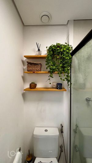 Image 13 - 888290