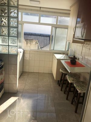 Image 28 - 888292