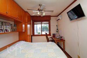 Image 13 - 888315