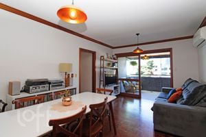 Image 9 - 888315