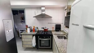 Image 34 - 888318