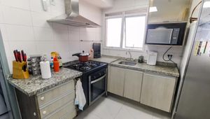 Image 8 - 888318