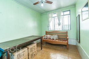 Image 15 - 888320