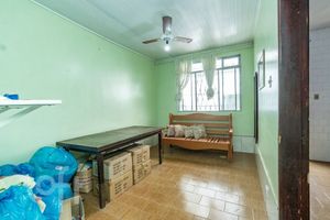 Image 17 - 888320
