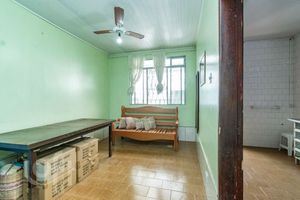 Image 14 - 888320