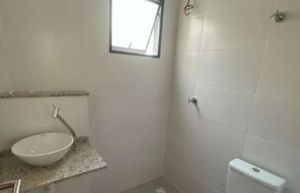 Image 4 - 888321