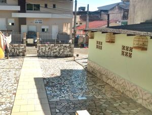 Image 9 - 888323