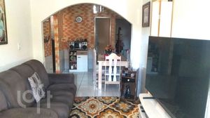 Image 10 - 888323
