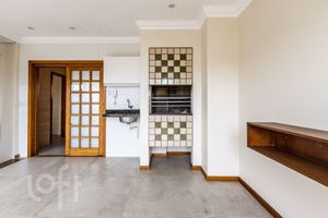 Image 14 - 888375