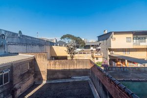 Image 4 - 888376