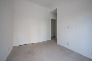 Image 29 - 888380