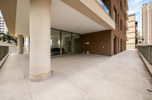 Image 23 - 888380