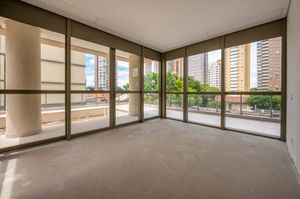 Image 15 - 888380