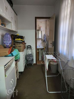 Image 16 - 888381