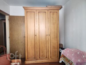 Image 9 - 888381