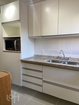 Image 10 - 888388