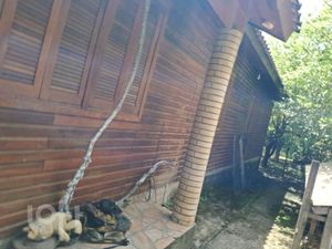 Image 5 - 888395