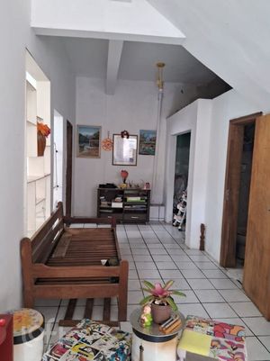 Image 22 - 888395