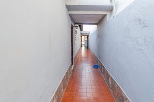 Image 14 - 888404