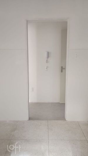 Image 9 - 888407