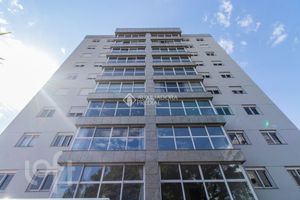 Image 7 - 888418