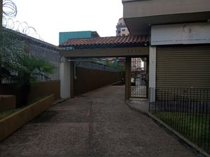 Image 8 - 888419