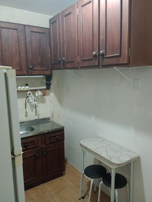 Image 22 - 888419